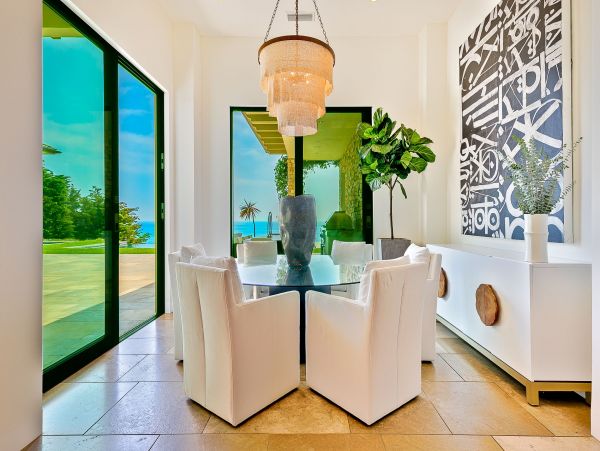 Sensational Luxurious Vacation Home in Malibu 6 Bedrooms