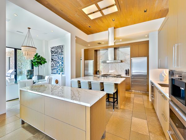 Sensational Luxurious Vacation Home in Malibu 6 Bedrooms