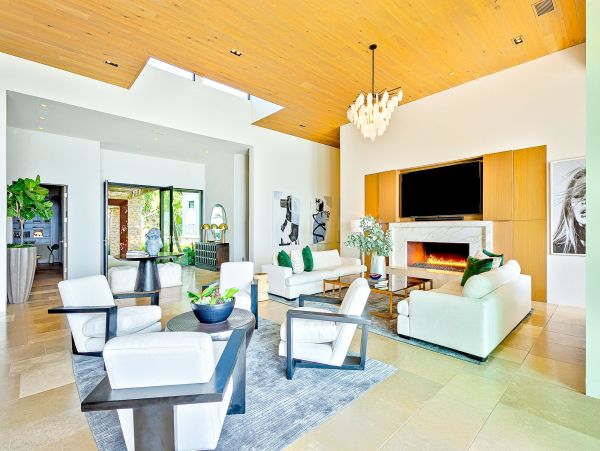 Sensational Luxurious Vacation Home in Malibu 6 Bedrooms