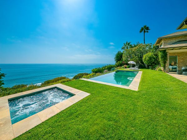 Sensational Luxurious Vacation Home in Malibu 6 Bedrooms