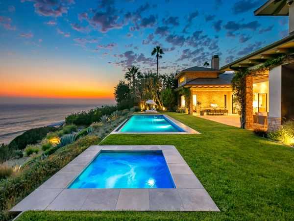 Sensational Luxurious Vacation Home in Malibu 6 Bedrooms