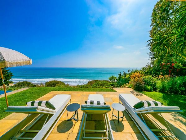 Sensational Luxurious Vacation Home in Malibu 6 Bedrooms