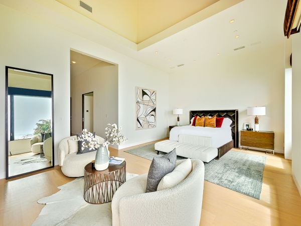 Sensational Luxurious Vacation Home in Malibu 6 Bedrooms