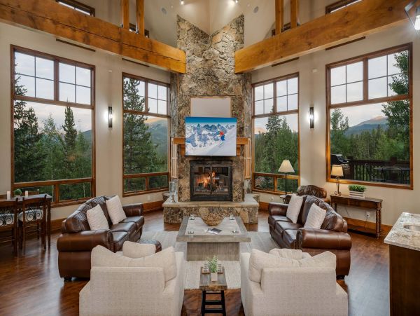 Breckenridge Ski in Ski out Vacation Home Sleeps 18