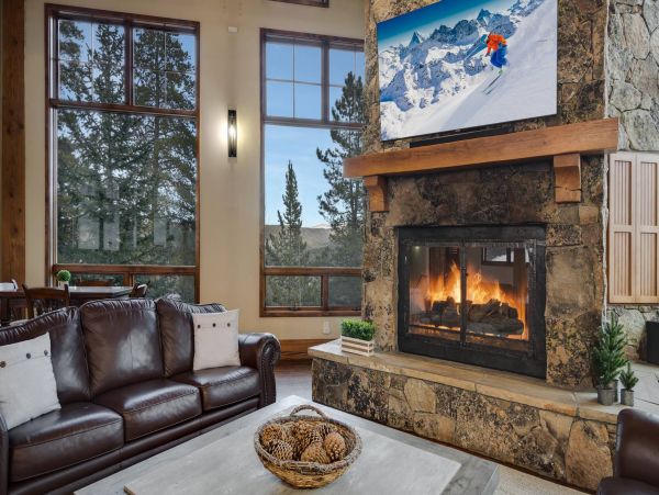 Breckenridge Ski in Ski out Vacation Home Sleeps 18
