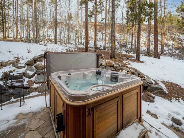 Breckenridge Ski in Ski out Vacation Home Sleeps 18