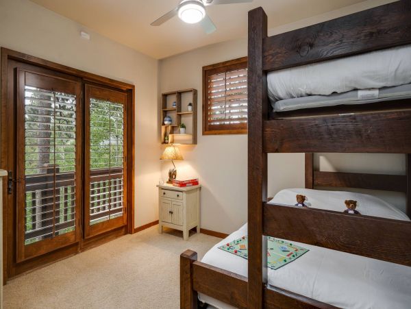 Breckenridge Ski in Ski out Vacation Home Sleeps 18