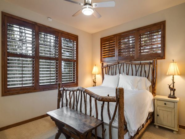 Breckenridge Ski in Ski out Vacation Home Sleeps 18