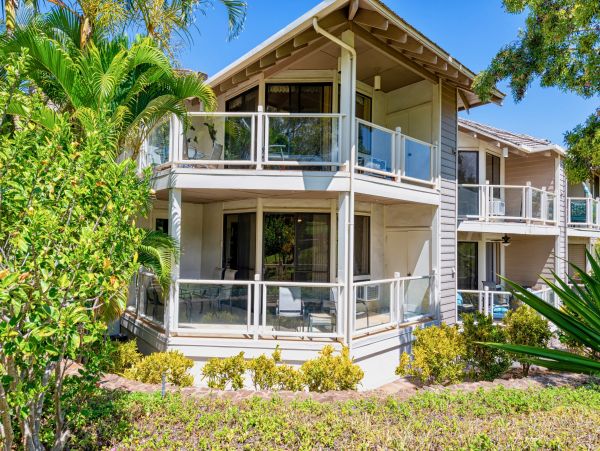 Updated Three Bedroom Vacation Condo in Wailea Walk To Beach