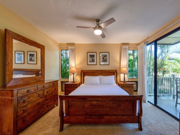 Updated Three Bedroom Vacation Condo in Wailea Walk To Beach