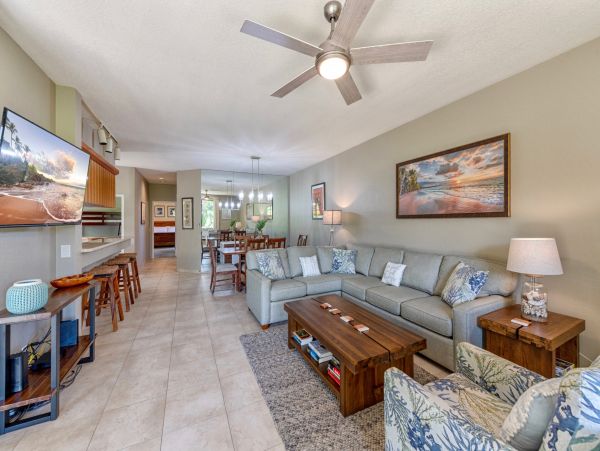 Updated Three Bedroom Vacation Condo in Wailea Walk To Beach