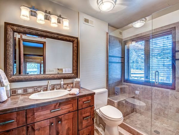 Luxury 4 Bedroom Vacation Home in Arrowhead Village