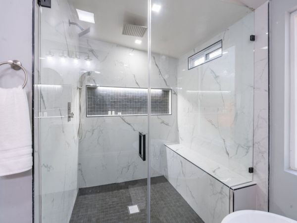 Luxury 3 Bedroom Vacation Home in La Jolla Sleeps 10 Guests