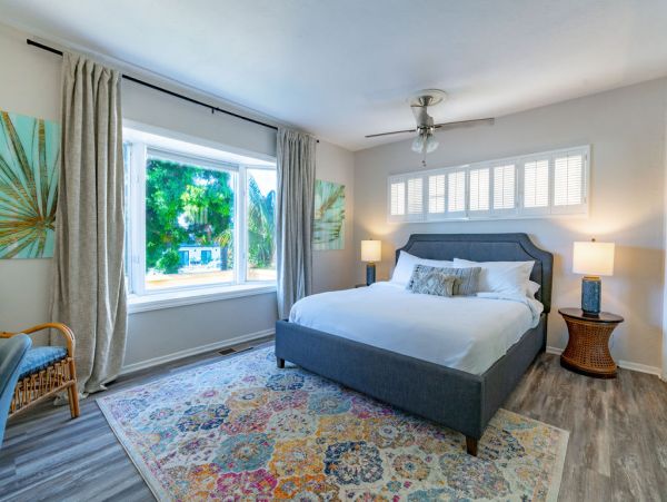 Luxury 3 Bedroom Vacation Home in La Jolla Sleeps 10 Guests