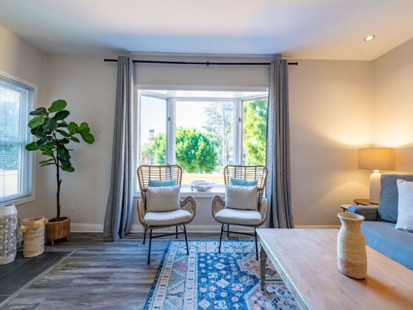Luxury 3 Bedroom Vacation Home in La Jolla Sleeps 10 Guests