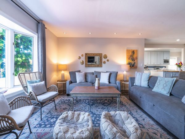 Luxury 3 Bedroom Vacation Home in La Jolla Sleeps 10 Guests