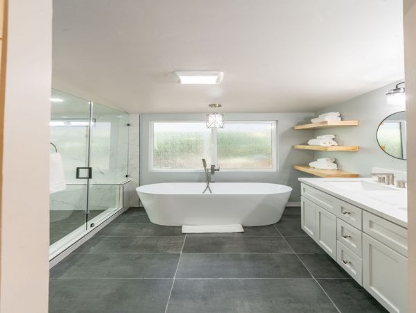 Luxury 3 Bedroom Vacation Home in La Jolla Sleeps 10 Guests