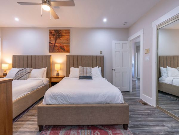 Luxury 3 Bedroom Vacation Home in La Jolla Sleeps 10 Guests