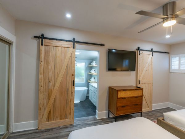 Luxury 3 Bedroom Vacation Home in La Jolla Sleeps 10 Guests