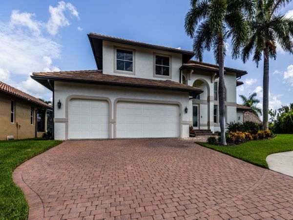 Luxury Vacation Home in Marco Island with Boat Dock