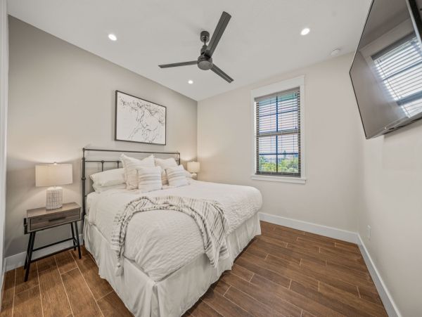 Siesta Key Luxury Vacation Rental - Gulf Coast Family Villa