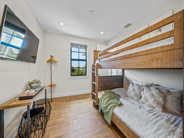 Siesta Key Luxury Vacation Rental - Gulf Coast Family Villa