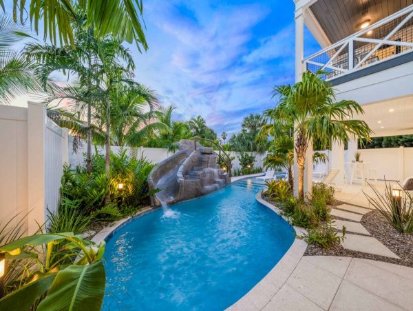 Siesta Key Luxury Vacation Rental - Gulf Coast Family Villa
