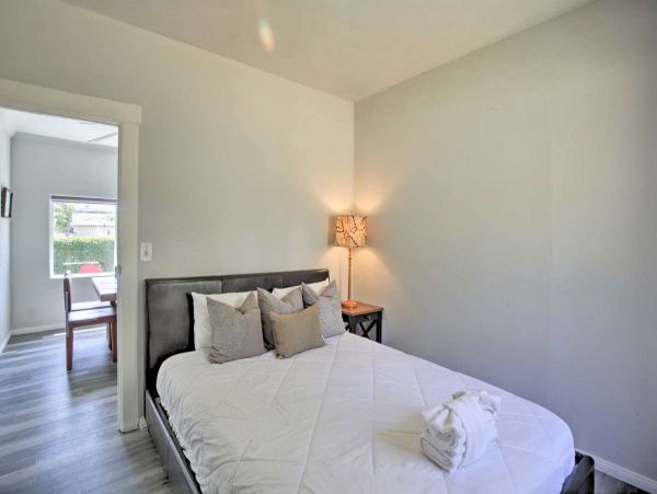 San Diego Beach Communities North Home 997983