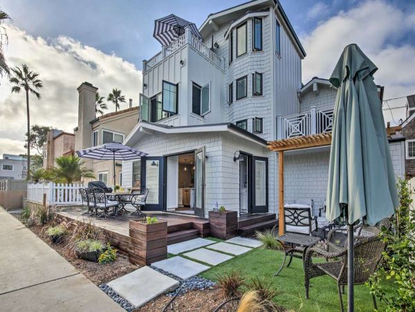 Mission Beach Vacation Home 4 Bedrooms Sleeps 10