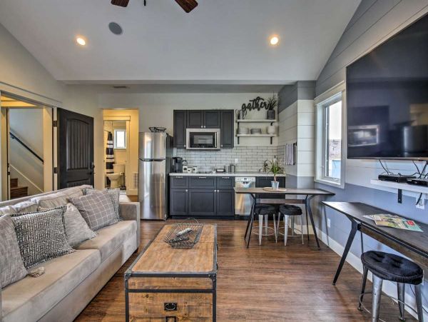 Mission Beach Vacation Home 4 Bedrooms Sleeps 10
