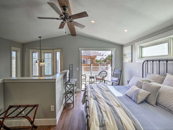 Mission Beach Vacation Home 4 Bedrooms Sleeps 10