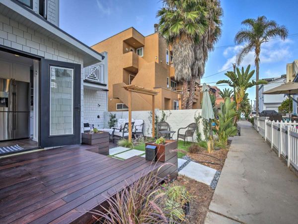 Mission Beach Vacation Home 4 Bedrooms Sleeps 10
