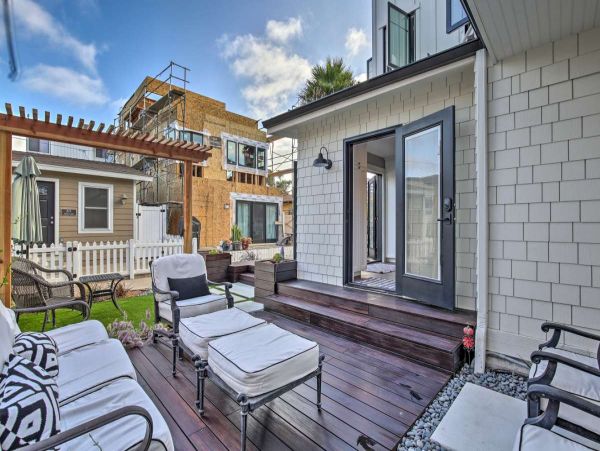 Mission Beach Vacation Home 4 Bedrooms Sleeps 10