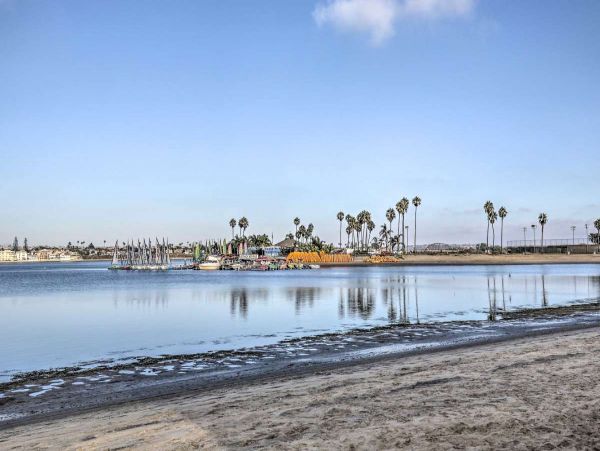Mission Beach Vacation Home 4 Bedrooms Sleeps 10