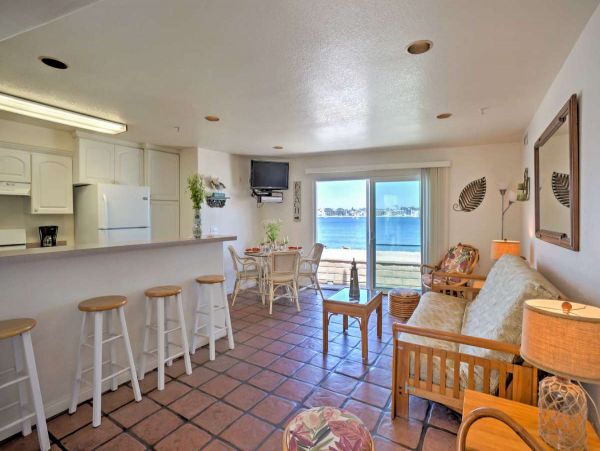 San Diego Beach Communities North Condo 997998