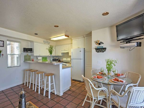 San Diego Beach Communities North Condo 997998