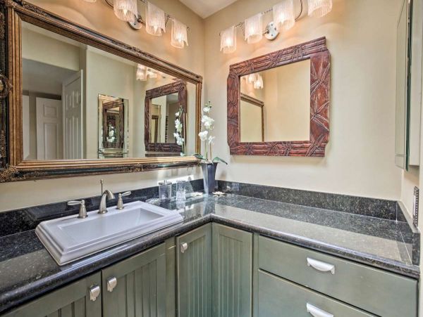 San Diego Beach Communities North Condo 998000