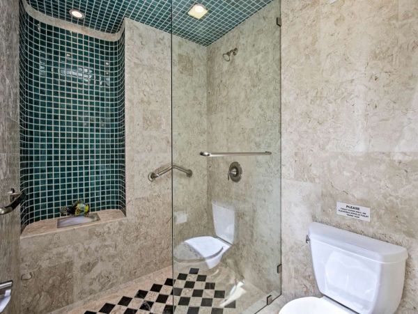 San Diego Beach Communities North Condo 998000