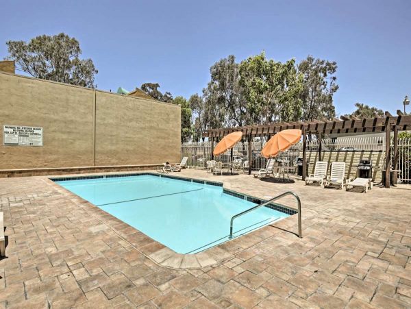 San Diego Beach Communities North Condo 998002