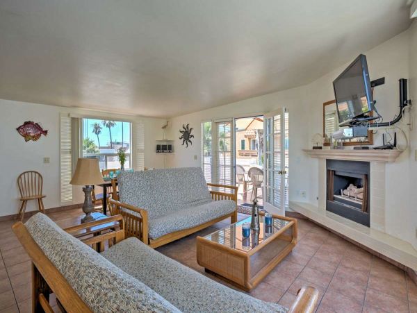San Diego Beach Communities North Home 998003