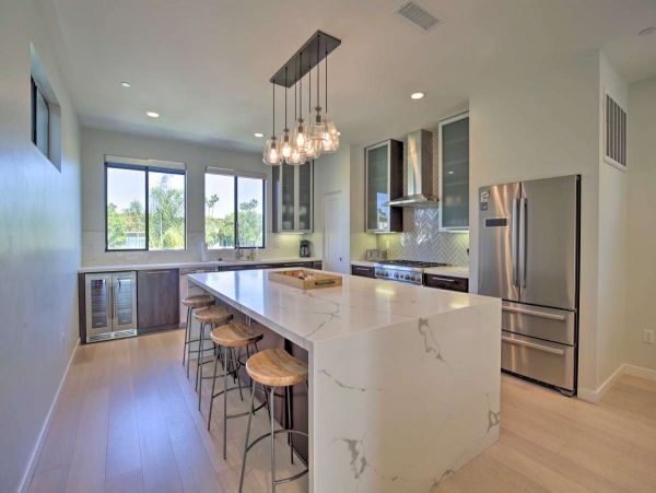 San Diego Beach Communities North Home 998004