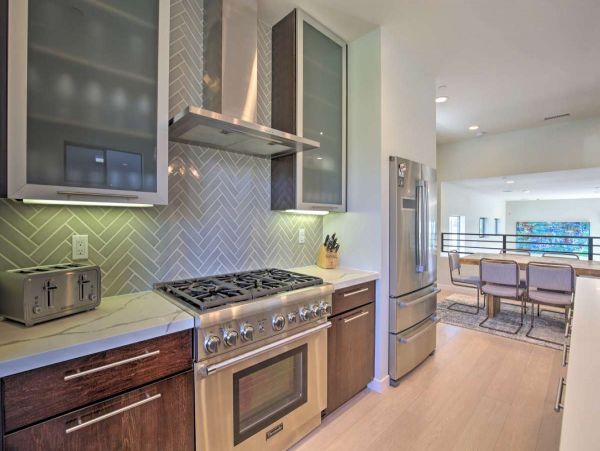 San Diego Beach Communities North Home 998004