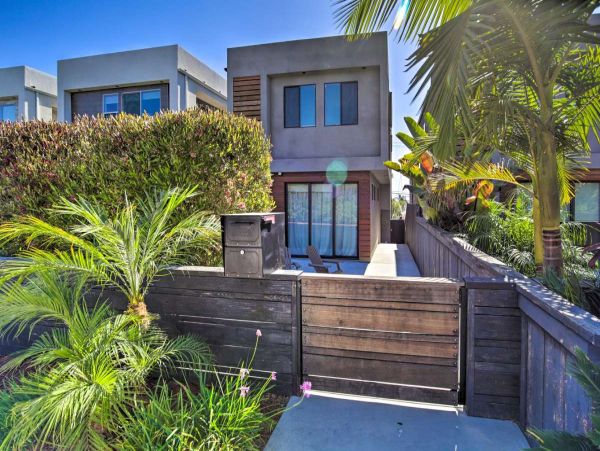 San Diego Beach Communities North Home 998004
