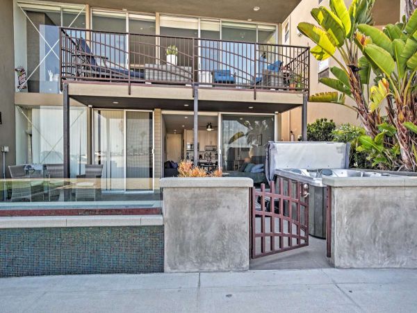 San Diego Beach Communities North Home 998005