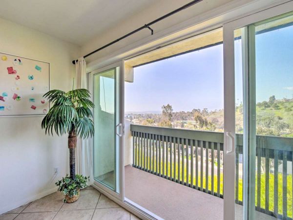 San Diego Beach Communities North Condo 998006