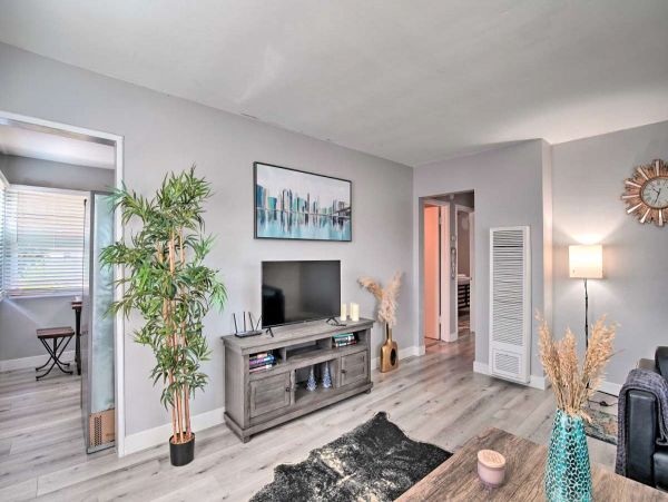 San Diego Beach Communities North Home 998008