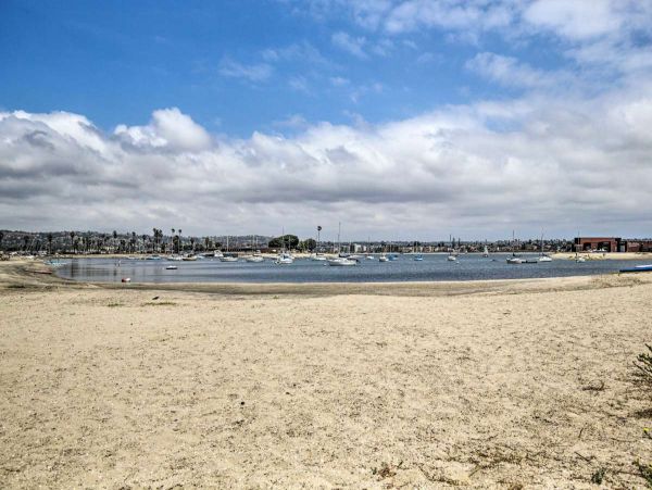 Bay Beachfront Three Bedroom Vacation Townhome in Mission Beach