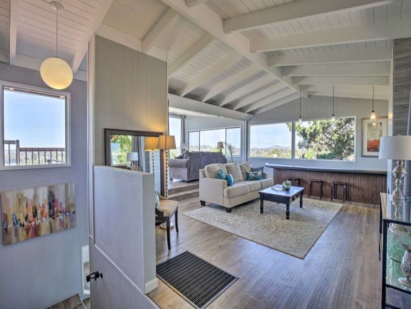 San Diego Beach Communities North Home 998012