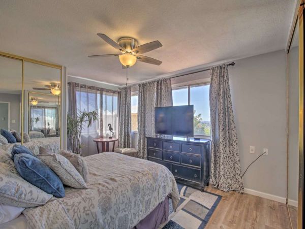 San Diego Beach Communities North Home 998012