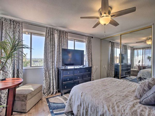 San Diego Beach Communities North Home 998012